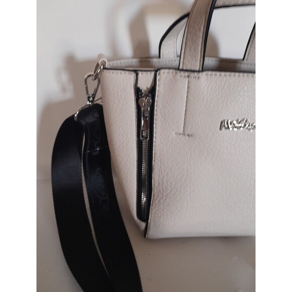 Mossimo white/Black leather Tote Purse With Coin Accessor/ Detachable Strap New - Picture 4 of 14